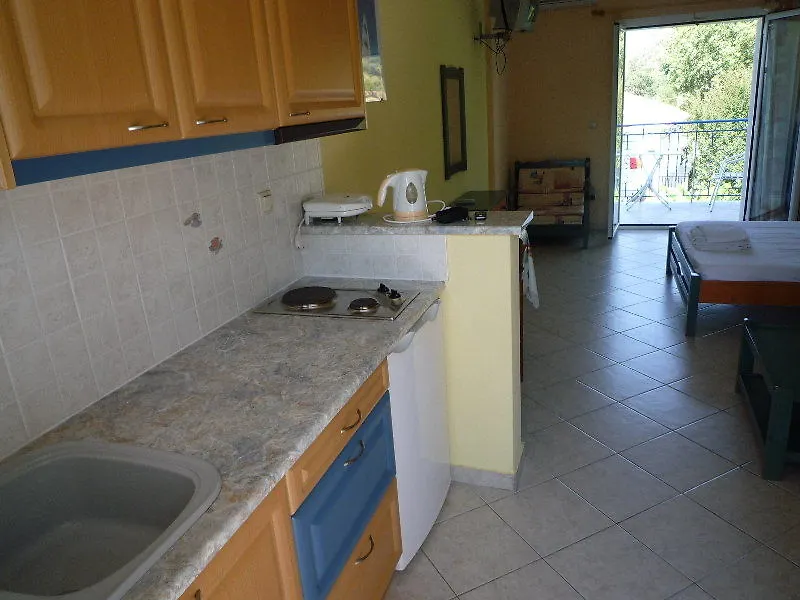 ** Aparthotel Milos Studios Lourdata  Greece