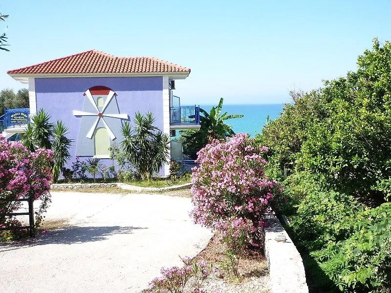 Milos Studios Lourdata  2*, Lourdata (Kefalonia) Greece