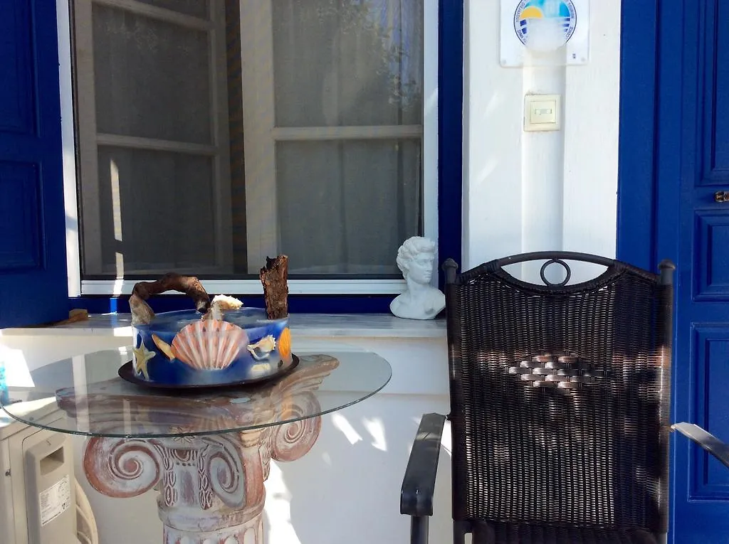 Milos Studios Lourdata  Greece